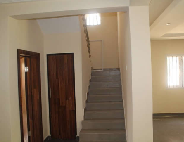 Beautifully Finished Fully Detached Duplex to let with a room Boy's Quarter