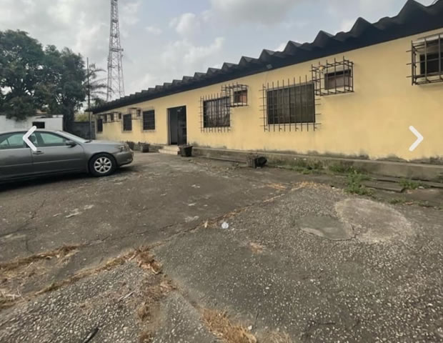 Expanse of Land in Surulere Lagos