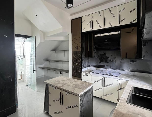 5 Bedroom Semi Detached Duplex